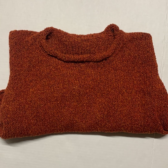 Any Brill crop sweater - Picture 5 of 10